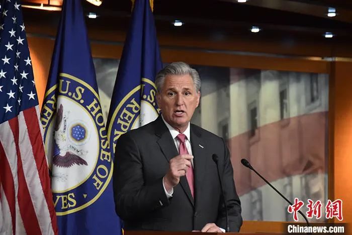 一文读懂美债危机!“麦卡锡被架在火上烤”